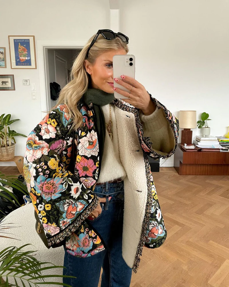 Liva – Gewatteerde Jas met Bloemenprint