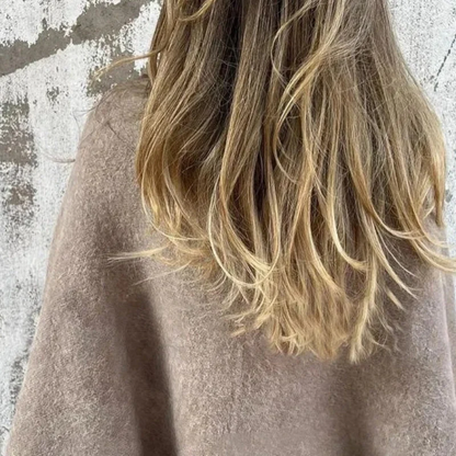 Maud – Korte Jas met Wollook en Drukknoopsluiting