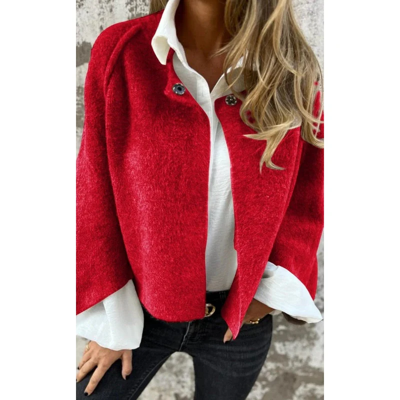 Maud – Korte Jas met Wollook en Drukknoopsluiting